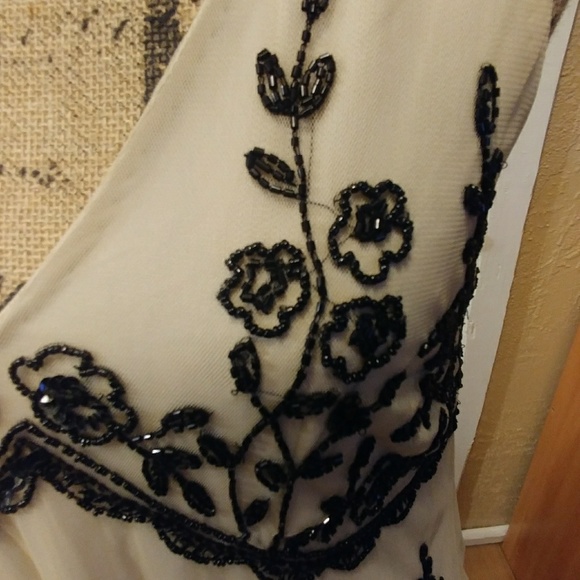 NEW 🌺 Beaded Evening / Prom Dress - Picture 4 of 8